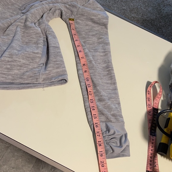 Old Navy Active Pullover Sweater Gray 100%Polyester Size XS - Picture 15 of 16